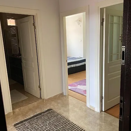 Apartment Kirecburnu Mahallesinde Deniz Manzarali Esyali