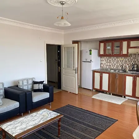 Kirecburnu Mahallesinde Deniz Manzarali Esyali *
